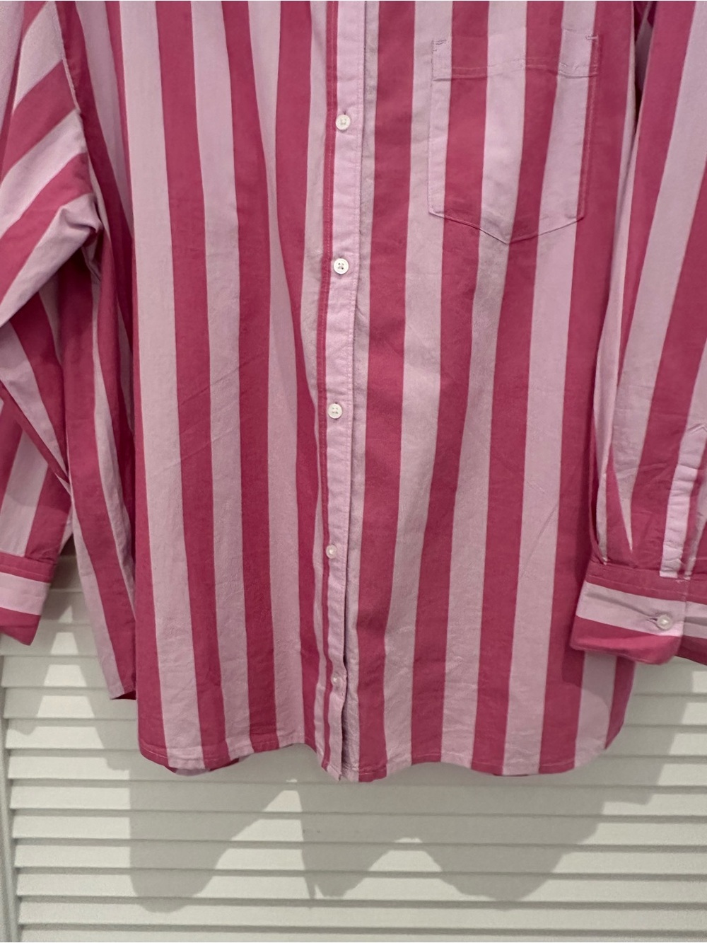 Old Navy Oversized Button-Down Boyfriend Shirt - Picture 4 of 8